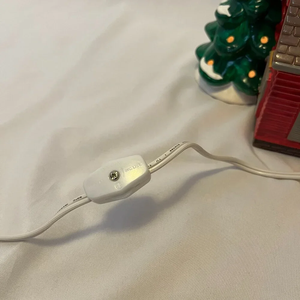 Department 56 Snow Village – Dutch Colonial House – Lighted - Picture 5 of 7